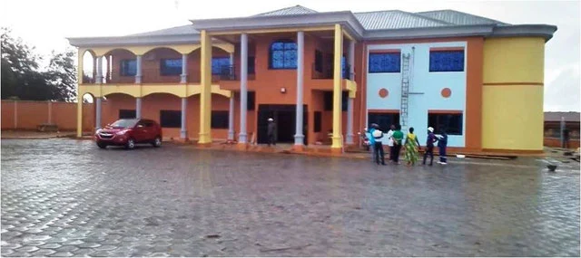 bertoua-1er-l-hôtel-de-ville-inauguré-en-2019