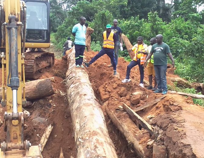 Réhabilitation d’un Pont écroulé à Koumé